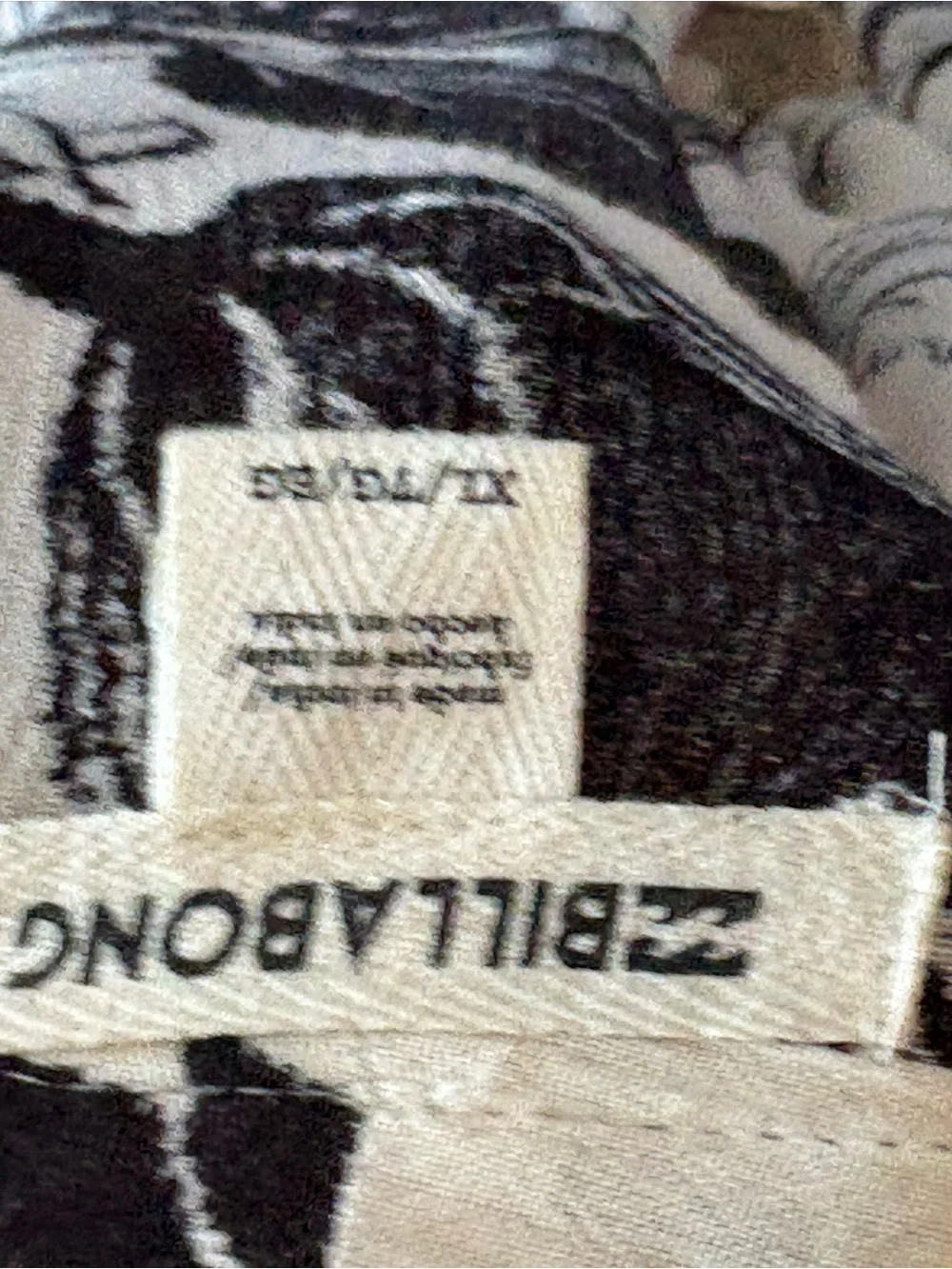 Billabong Black and Cream Floral Long Kimono - Picture 4 of 4